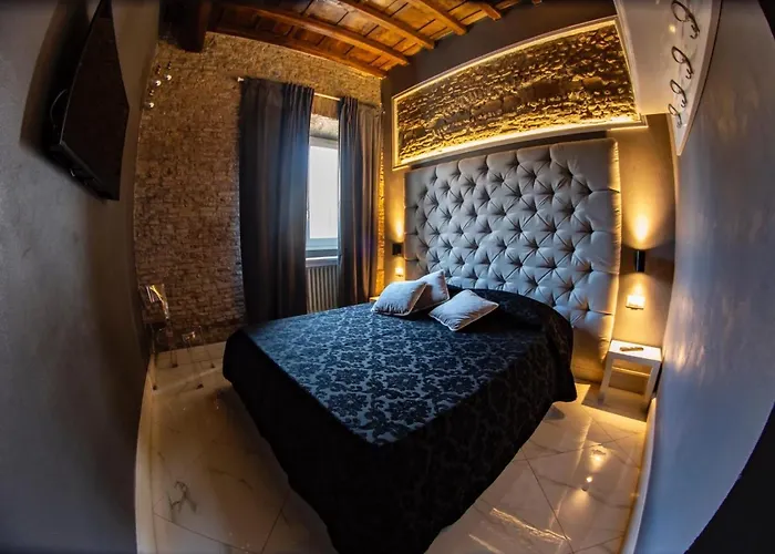 Rhome Luxury Roma