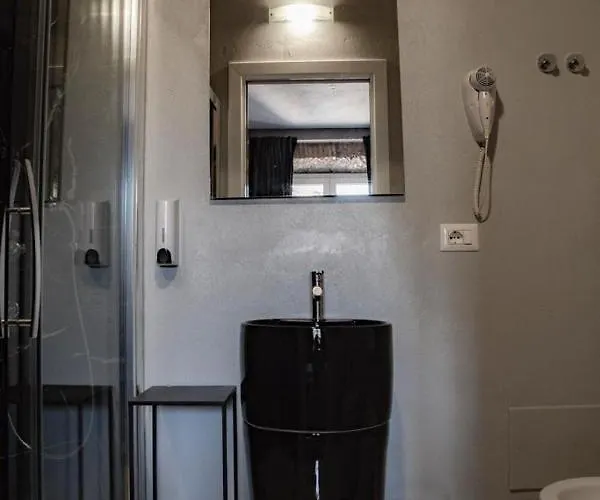 Rhome Luxury Roma