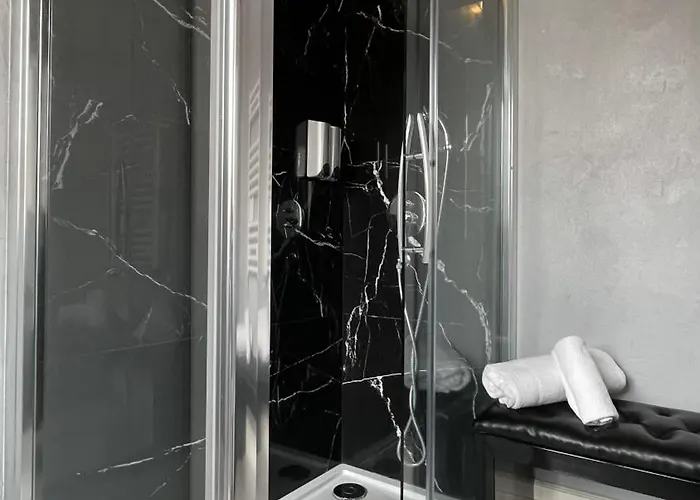 Rhome Luxury Roma