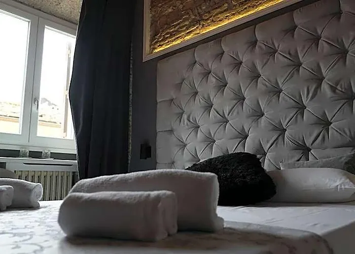 Rhome Luxury Roma